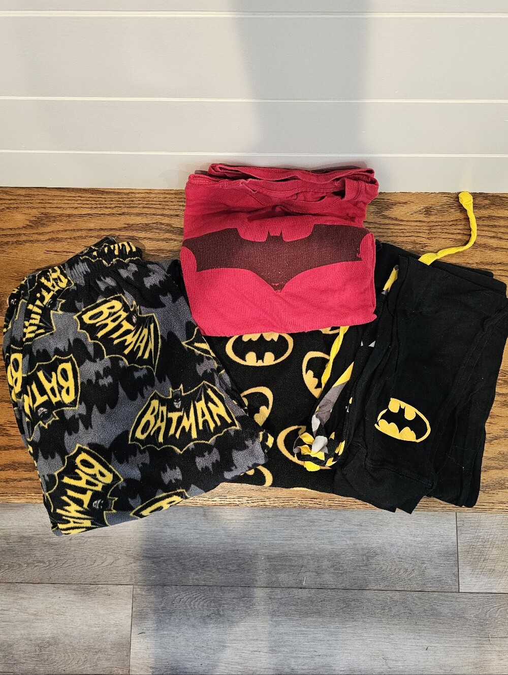 Batman Men's Bundle - 3 Pants 1 Shirt